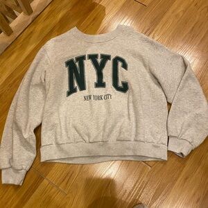 Hollister Cream and Green Sweatshirt